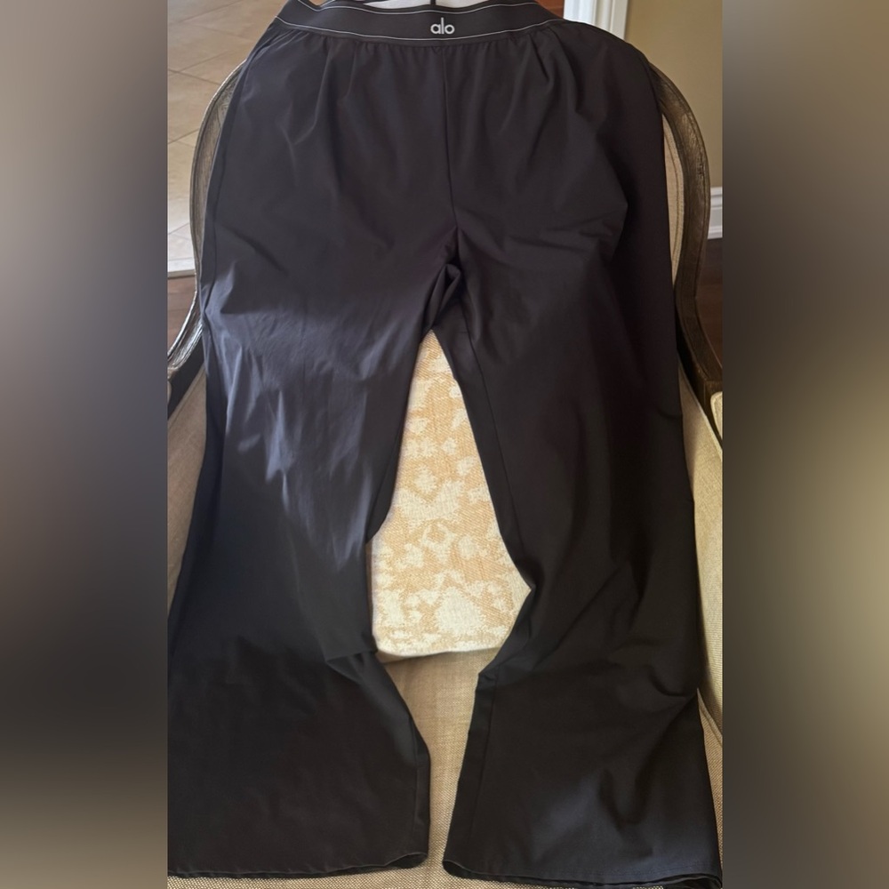 ALO Yoga Black Leggings